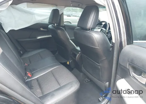 2014 Toyota Camry Se z USA, uszkodzony, nr VIN 4T1BF1FK0EU870638